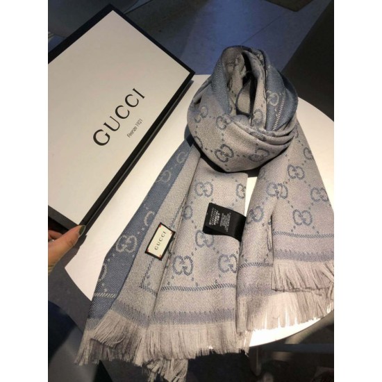 Dupe Sciarpa Classic jacquard in lana 48 x 180 Grigio imitazioni perfette Replica Sciarpa Classic jacquard in lana 48 x 180 Grigio Griffate