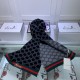 Dupe Pari replica Sciarpa cashmere jacquard 30 x 190 blu scuro imitazioni perfette Replica Pari Sciarpa cashmere jacquard 30 x 190 blu scuro Griffate