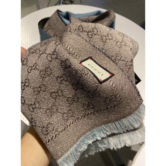 Dupe Sciarpa in cashmere jacquard con motivo GG 23 x 180 Azzurro imitazioni perfette Replica Sciarpa in cashmere jacquard con motivo GG 23 x 180 Azzurro Griffate