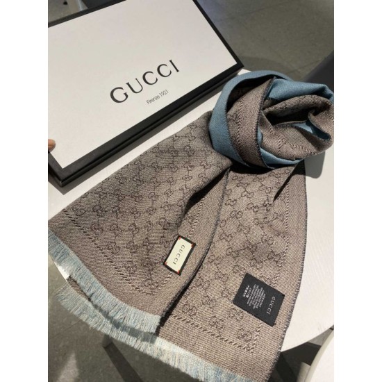 Dupe Sciarpa in cashmere jacquard con motivo GG 23 x 180 Azzurro imitazioni perfette Replica Sciarpa in cashmere jacquard con motivo GG 23 x 180 Azzurro Griffate