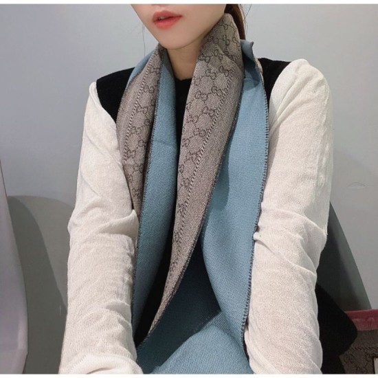Dupe Sciarpa in cashmere jacquard con motivo GG 23 x 180 Azzurro imitazioni perfette Replica Sciarpa in cashmere jacquard con motivo GG 23 x 180 Azzurro Griffate