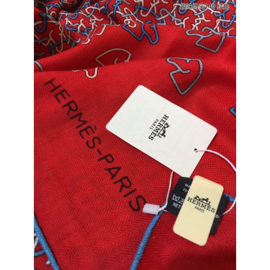 Dupe Hermes divertente scialle di seta cashmere testa di cavallo 140 rosso imitazioni perfette Replica Hermes divertente scialle di seta cashmere testa di cavallo 140 rosso Griffate